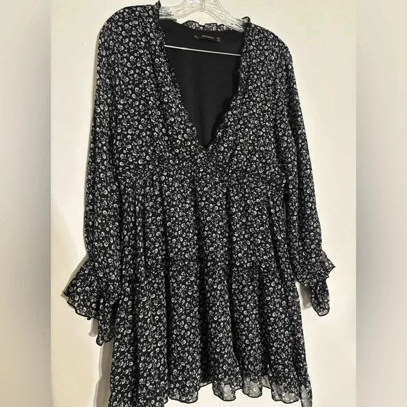 Dresses & Skirts - Mini Dress